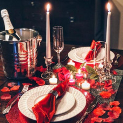 Një darkë të shtrenjtë dhe romantike